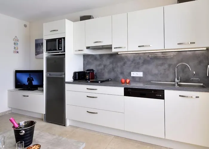 Apartment Naturiste De Standing 3* Heliopolis Ab *